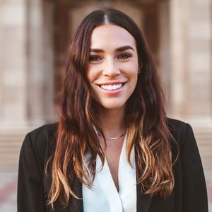 Meet your Posher, Stephanie
